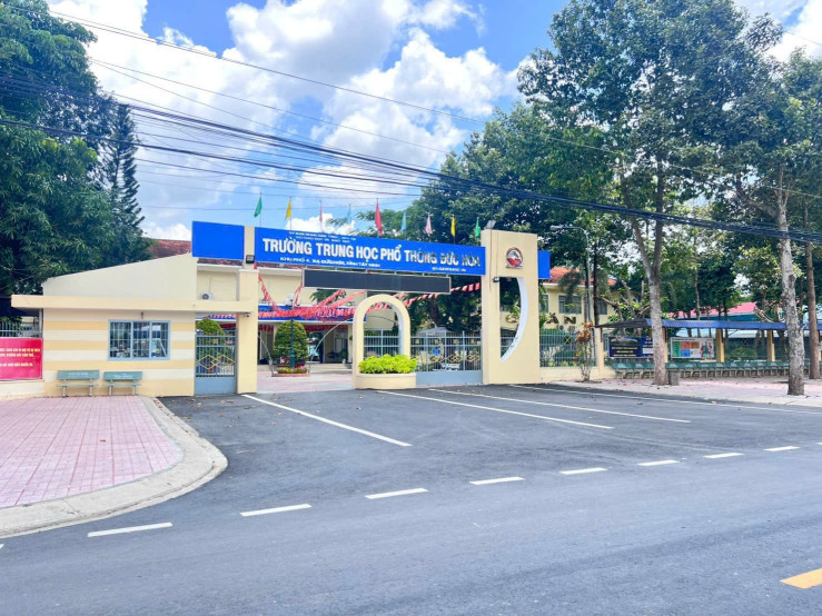 Bán đất 525.7m² ngang 10m giá 6.1 tỷ Xã Đức Hòa