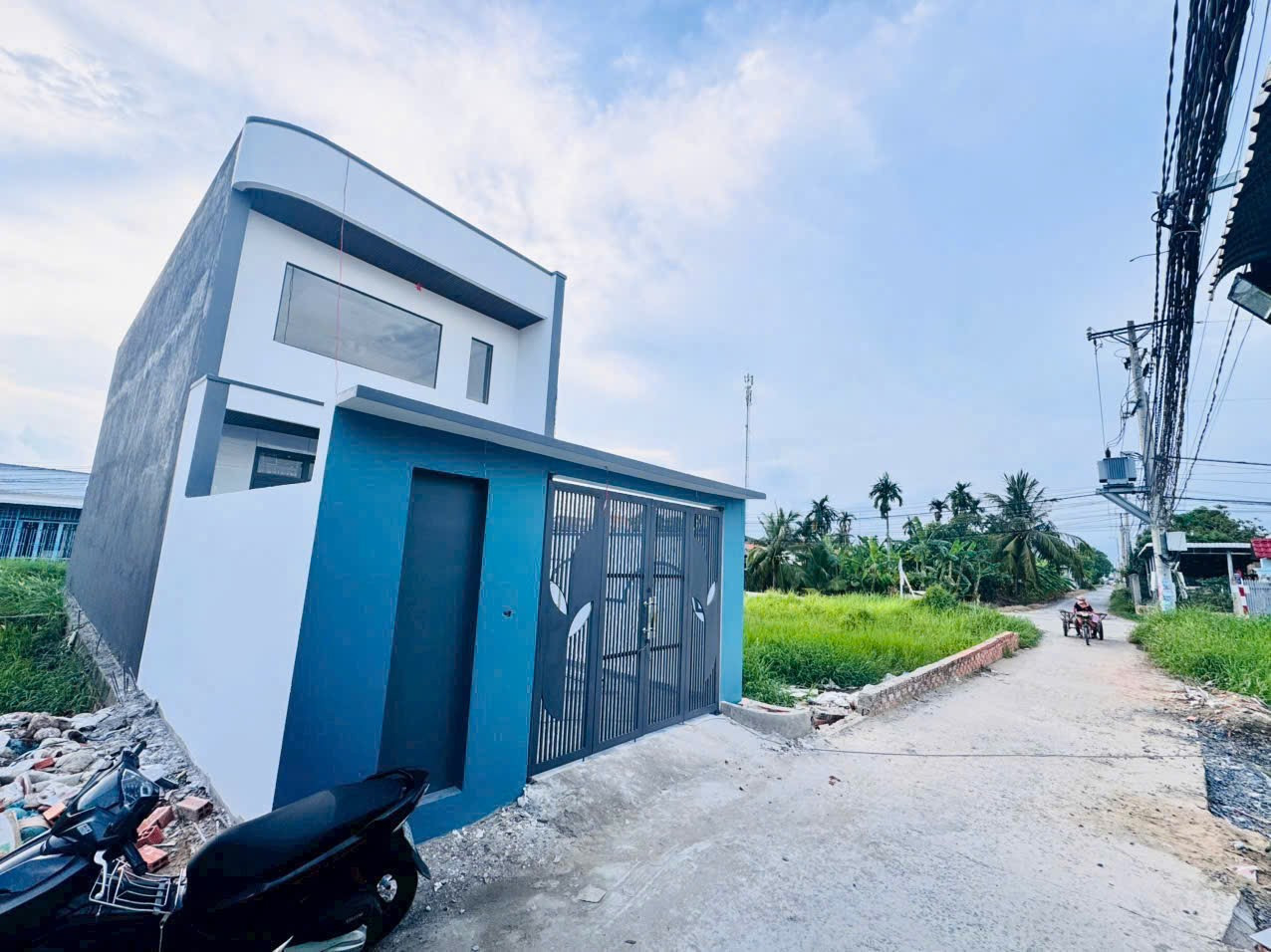 Bán nhà 100.4m² ngang 5m tại Xã Đức Hòa Hạ Huyện Đức Hòa