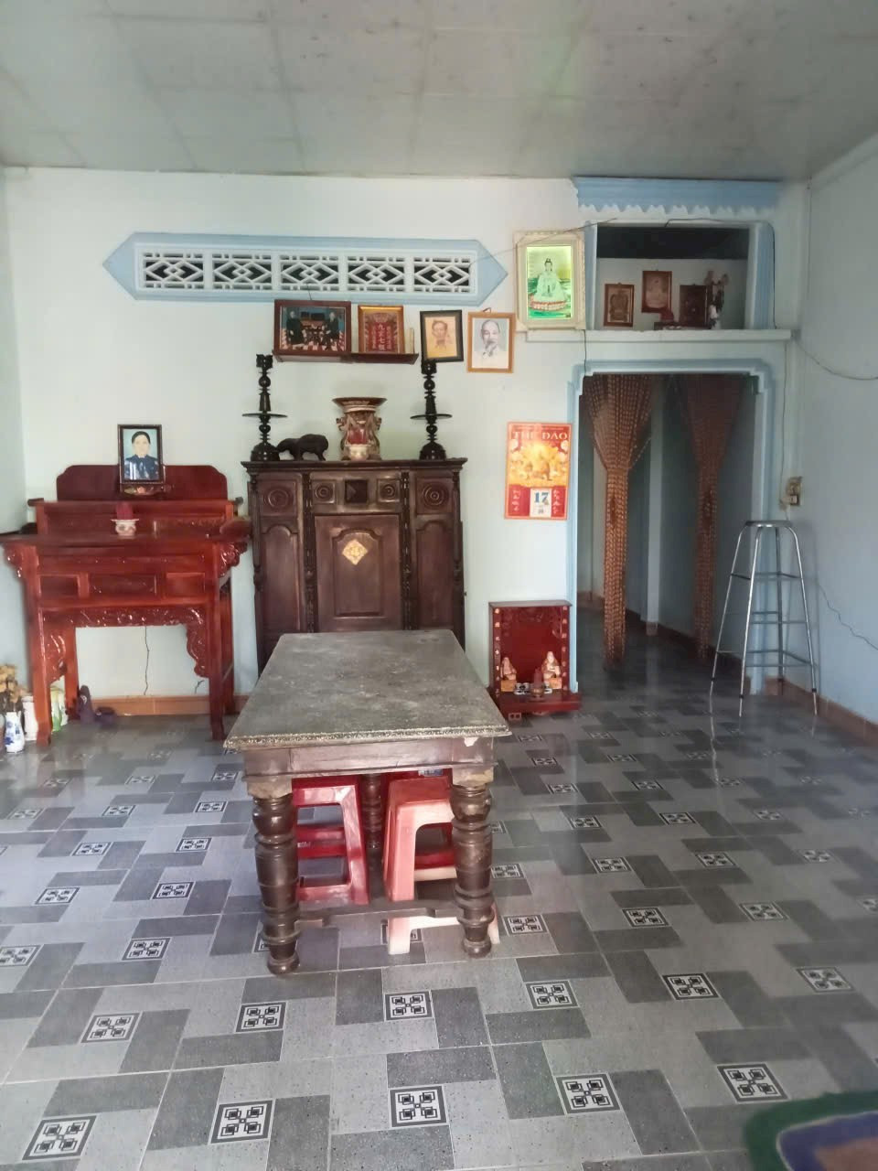 Bán nhà hẻm đường bê-tông xã Đức Hòa Thượng , tdt 280m2 ( 200m2 thổ cư) giá 2,3 tỷ