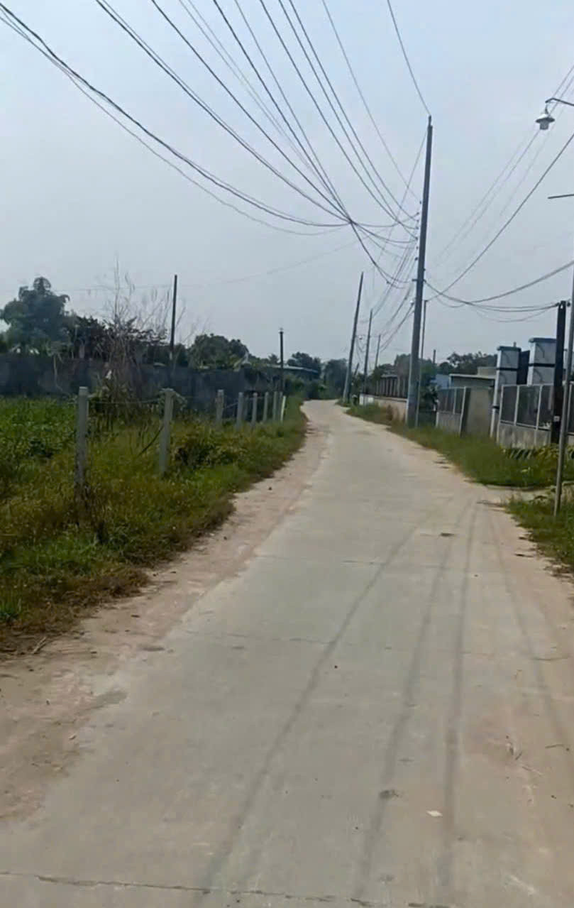 Bán cái ao đường beton xã Đức Hòa Thượng tdt 5812m2 ( có 731m2 thổ ) giá 6,5 tỷ