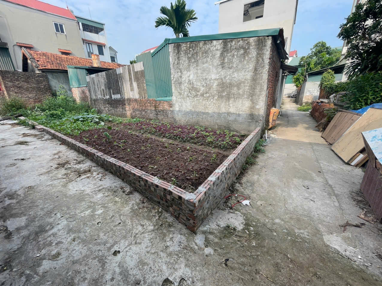 🔥HOT: Chính chủ em b.án nhanh Lô Góc 53,4m2 Gần hồ Đức Thượng oto cách 40m loanh quanh 4 tỷ