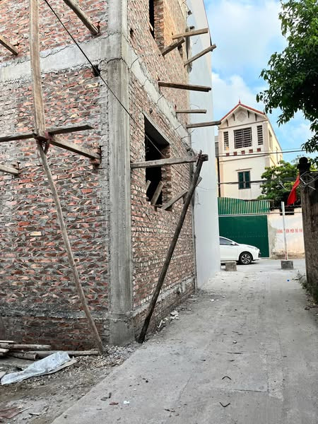 Hoa hậu Đức thượng 57.9m2 2 mặt ngõ mt 4m ô tô vào đất cách 1 nhà trục chính 4.x tỷ