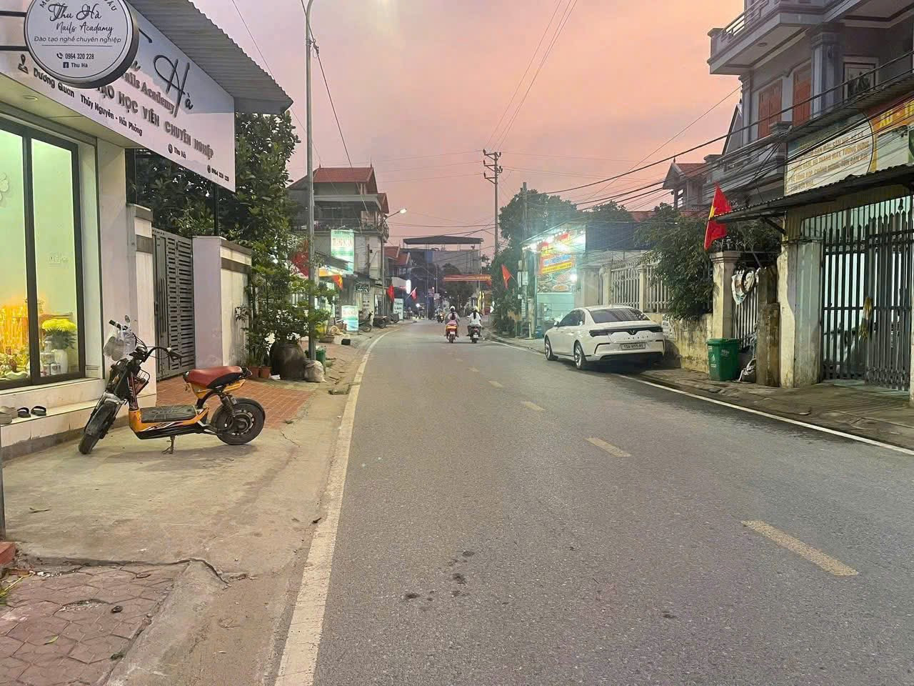 Giảm sâu lâu đất từ 6tỷ 650 xuống còn 6tỷ 500 tại dương quan Thủy Nguyên dt 81m ngang 5,27. Lh ngay 0382341632 em Liên