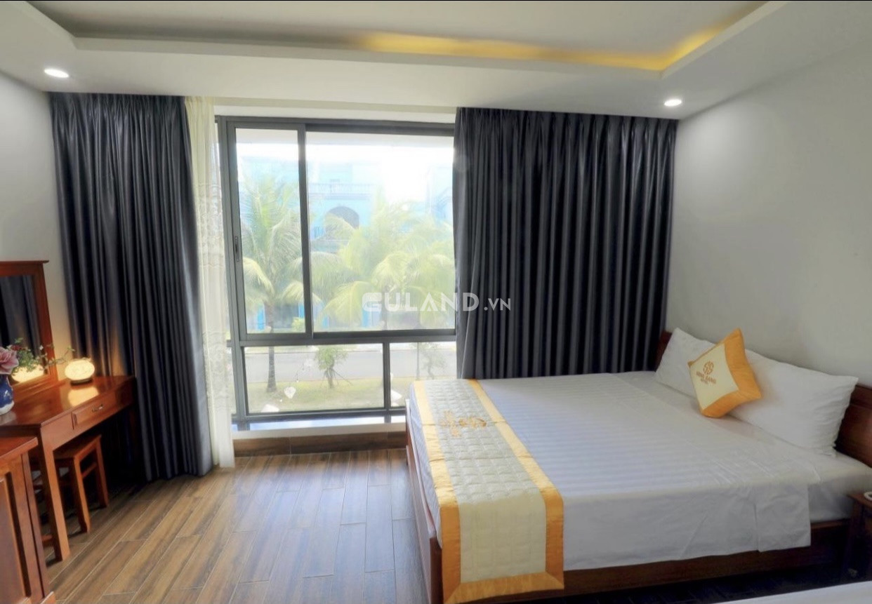 Cần Cho Thuê Lại Khách Sạn 3* Bãi Trường 18 phòng  cách biển 350