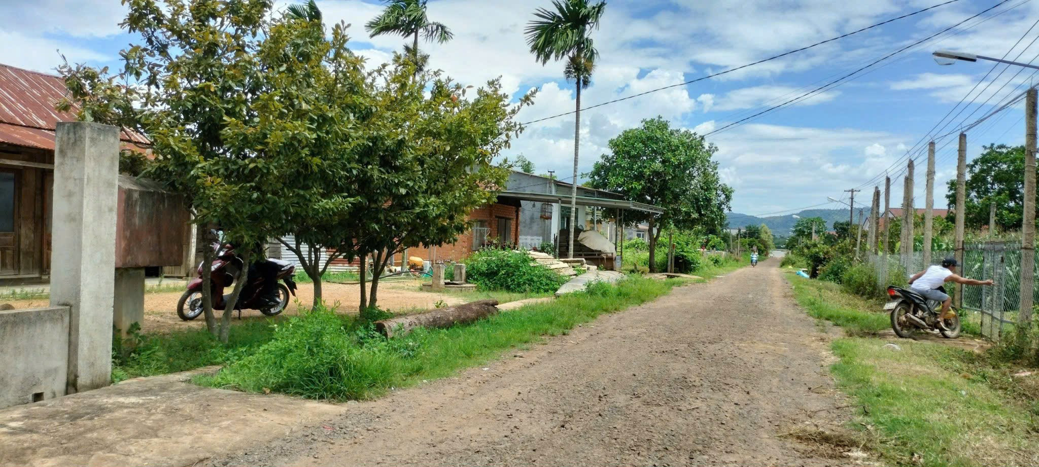 Bán đất thổ cư 400m² Giáp Hồ 349 triệu tại Xã Ea Hu Huyện Cư Kuin