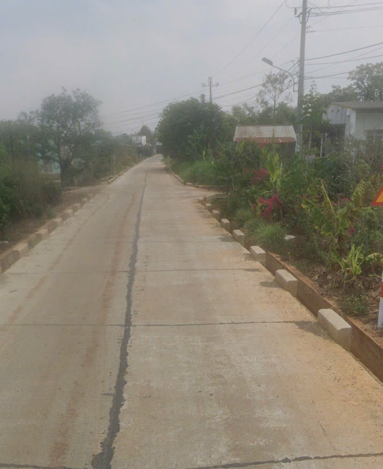 Đất Buôn Bông đường oto 15x67m 967m2, thổ cư 150m2 bán 2tỷ540tr