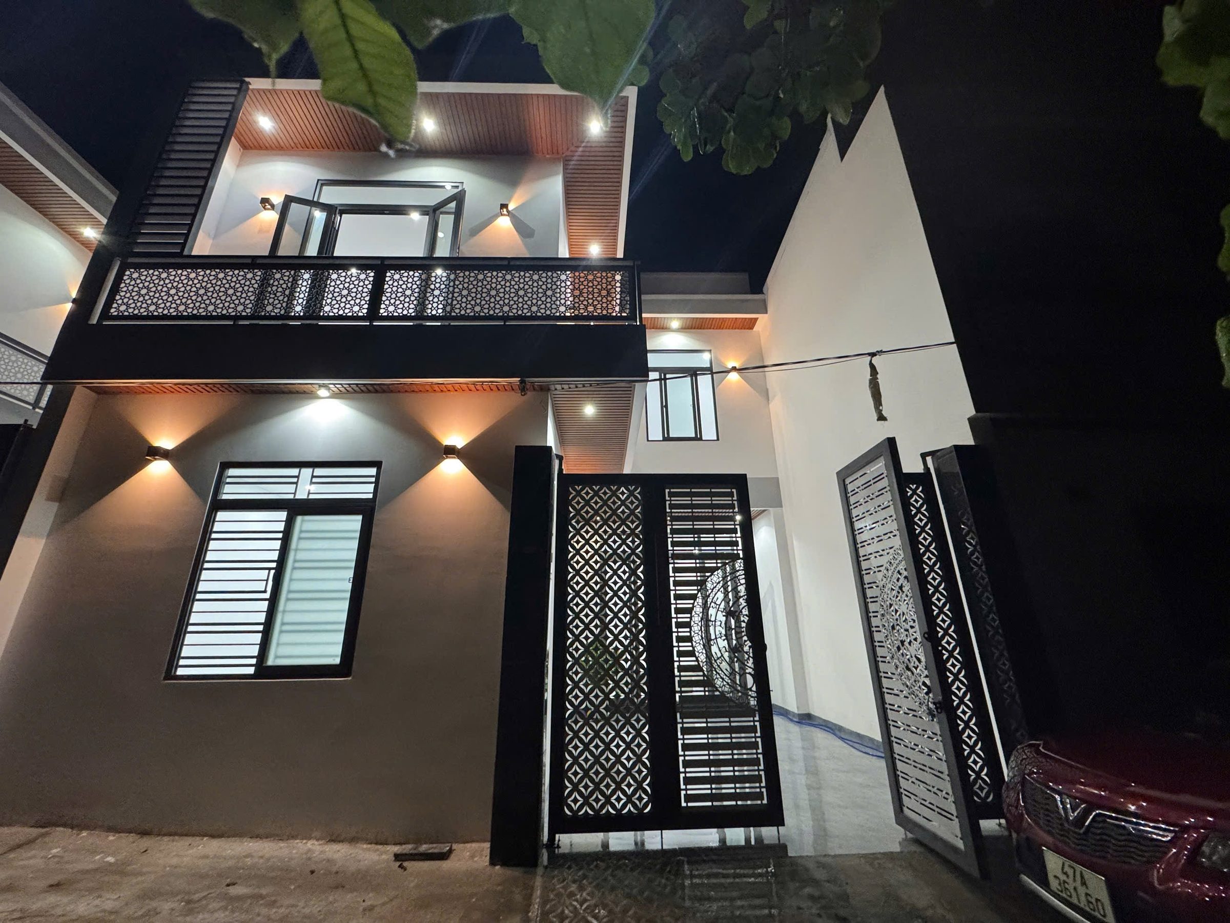 NHÀ MỚI BMT -  CÁCH MT Y WANG CHỈ 50M - THIẾT KẾ HIỆN ĐẠI