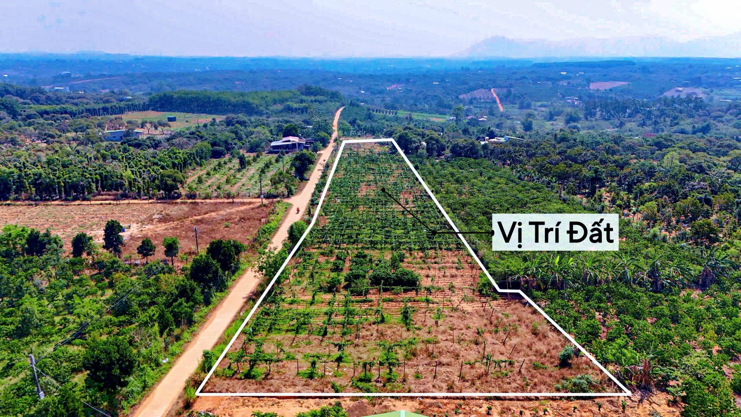 Bán đất 280m² có sẵn 60m² thổ cư ngang 10m giá 210 triệu tại Xã Ea Kar