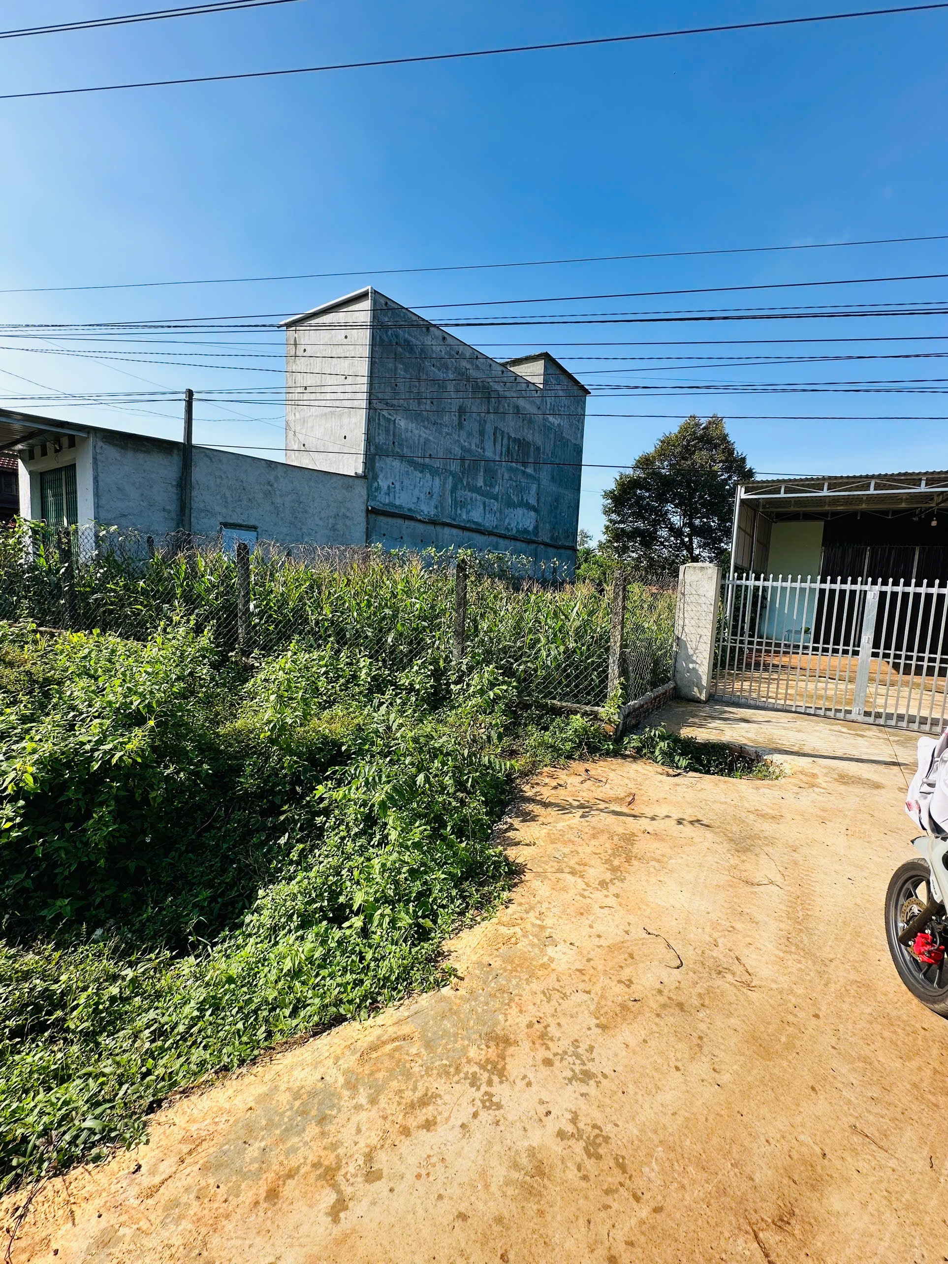 Bán đất 500m² giá 2.39 tỷ Xã Ea Nuôl