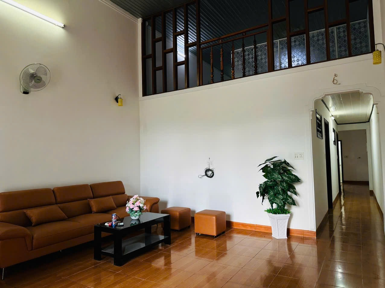 NHÀ MÊ LỮNG EATU GẦN TRƯỜNG CAO BÁ QUÁT