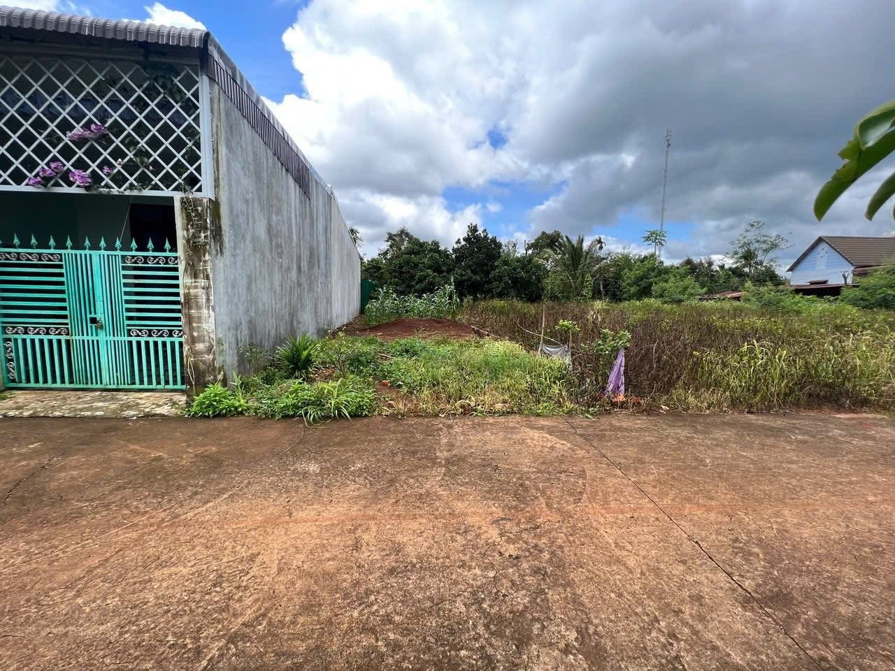 Bán đất 99.7m² giá 825 triệu tại Xã Ea Tu Thành phố Buôn Ma Thuột