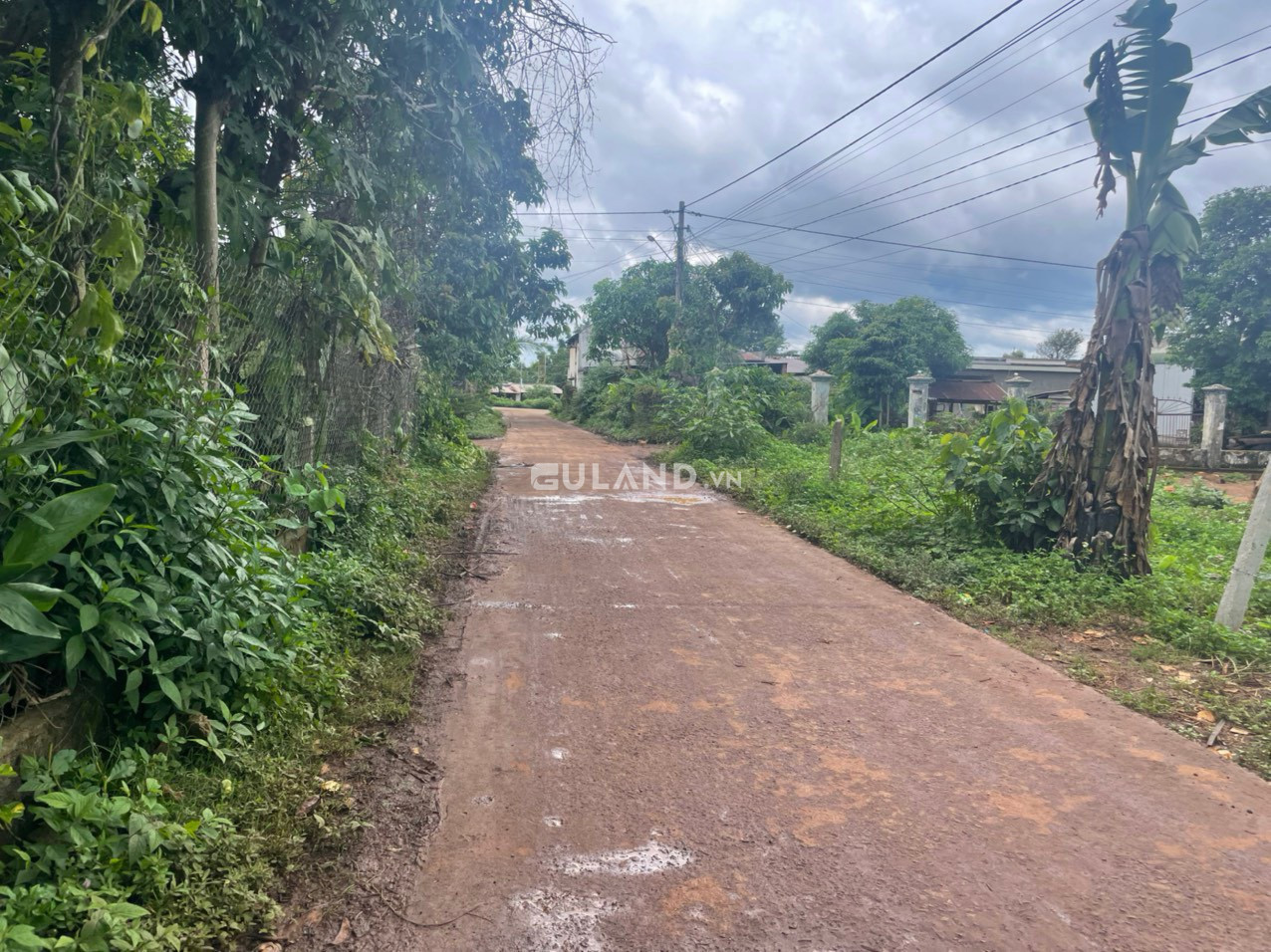 Đất xã eatul - huyện cưmnga, Tỉnh Đắk Lắk, giáp tỉnh lộ 6, sát bên trường học khu dân cư gần chợ và cây xăng chỉ 100m