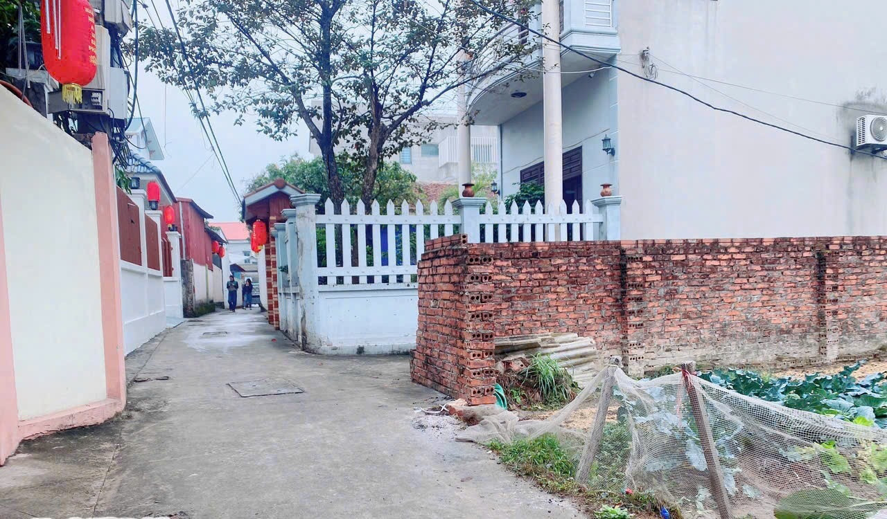 BÁN ĐẤT GIA ĐÔNG, THUẬN THÀNH 90M2 * MT 5,9M * 1,9 TỶ. FULL THỔ CƯ. ĐƯỜNG Ô TÔ
