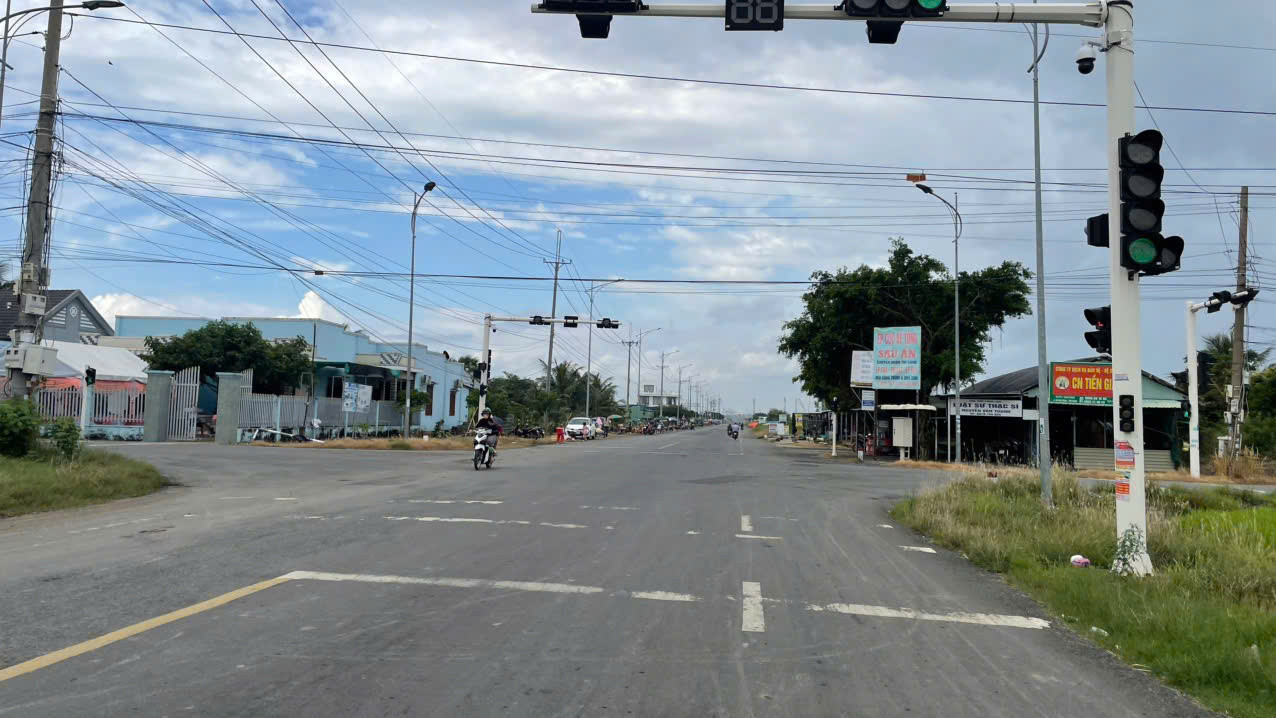 Bán lô đất mặt tiền đường vào KCN Gia Thuận giá chỉ 600tr (Gò Công Đông, TG)