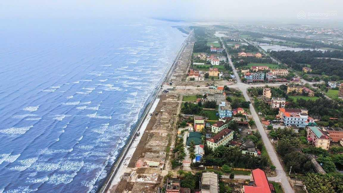 Bán gấp đất biển khu du lịch TT Quất Lâm mặt tiền rộng, đường trục chính bao biển - Quất Lâm Ninh Bình