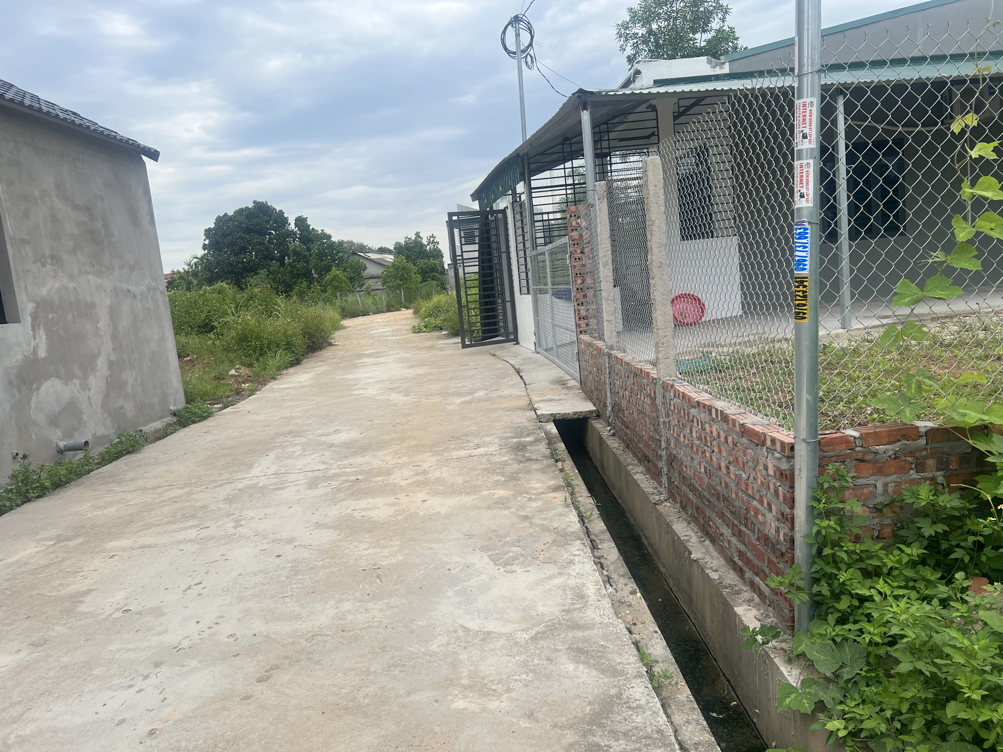 Bán đất 100m2m² ngang 5m giá 850 triệu Xã Hạ Hòa
