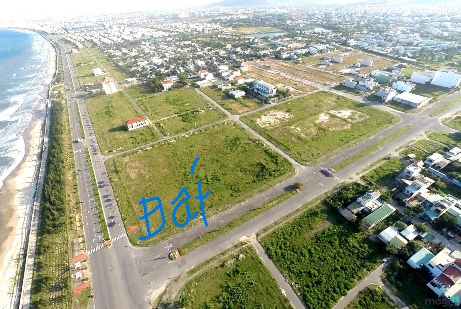 NGAY MẶT ĐƯỜNG BỘ VEN BIỀN, BÃI TẮM NHÀ THỜ ĐỔ, ĐỐI DIỆN ĐÔ THỊ LẤN BIỂN, KD SẦM UẤT