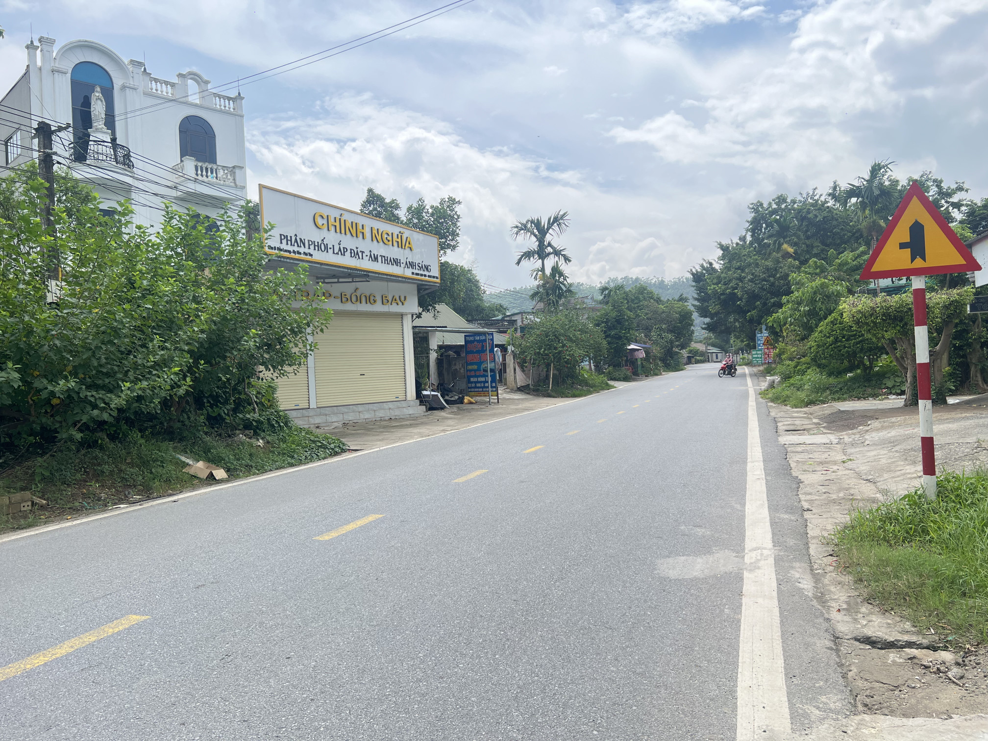 Bán đất 100m² ngang 5m giá 1500 tỷ Xã Hiền Lương