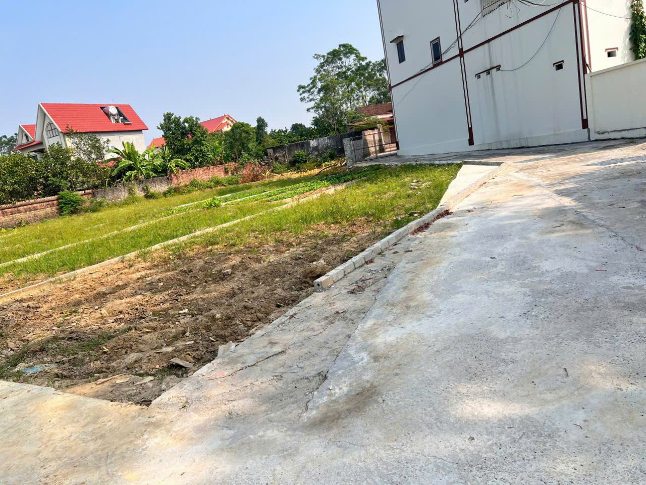 Bán đất 132.3m² có sẵn 50m² thổ cư ngang 6m giá 740 triệu tại Xã Hiệp Hòa