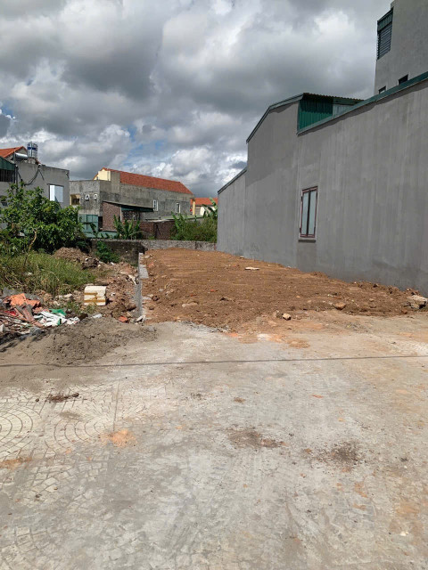 Đất trung tâm Quảng Yên, mặt đường thôn 5 Hiệp Hoà đối diện trường Bạch Đằng