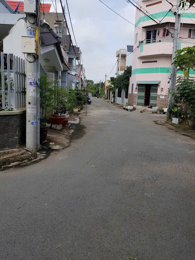 Bán đất thổ cư tại hẻm 872 Nguyễn Văn Tạo, 100m2, pháp lý đầy đủ