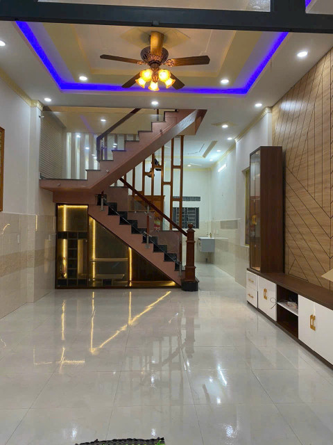 Chủ Gởi Nhà 1Lầu 1Trệt Đường ô Tô, Thổ Cư, Hỗ Trợ Vay