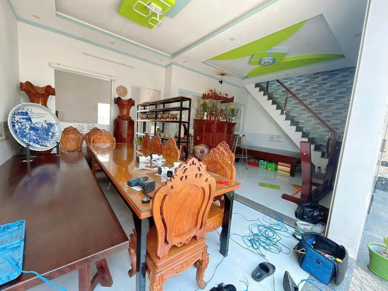 CHỦ CẦN RA  CĂN NHÀ TÂM HUYẾT HÓA AN CÓ SÂN ĐẬU XE HƠI