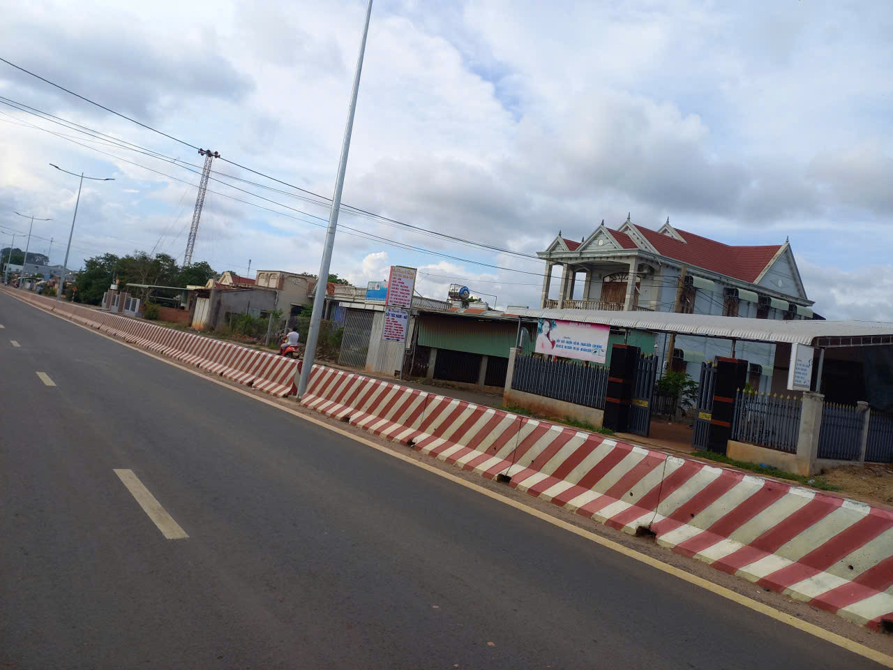 Bán đất 308m² ngang 12m giá 5.2 tỷ Xã Hòa Hội