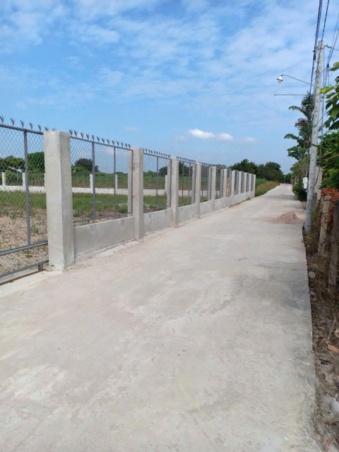 Bán đất 698,3m² ngang 20m giá 2.6 tỷ Xã Hòa Hội