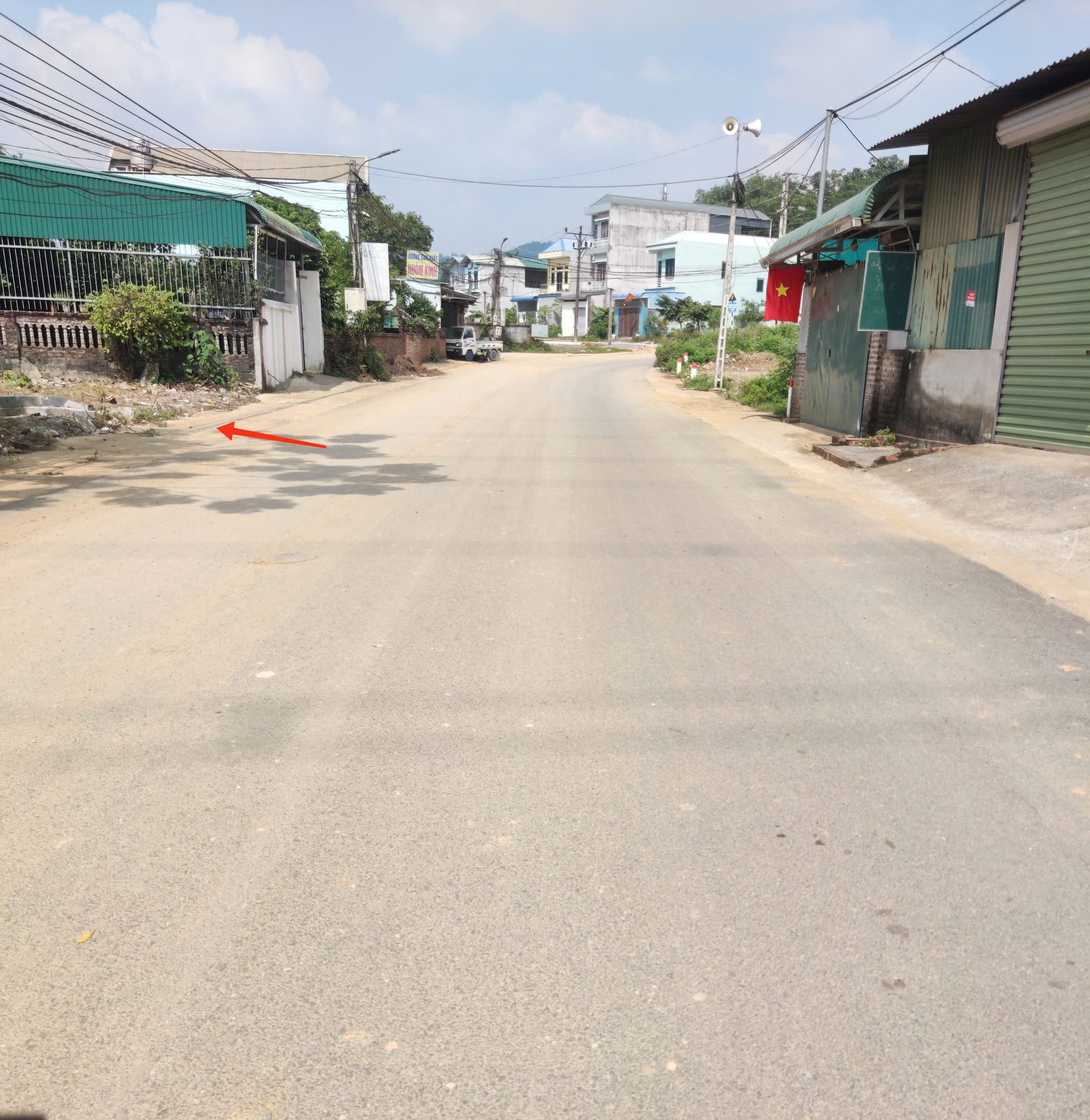 135m - mặt tiền 5m - trục chính Nguyễn Văn Linh - kinh doanh - chỉ hơn 2 tỷ