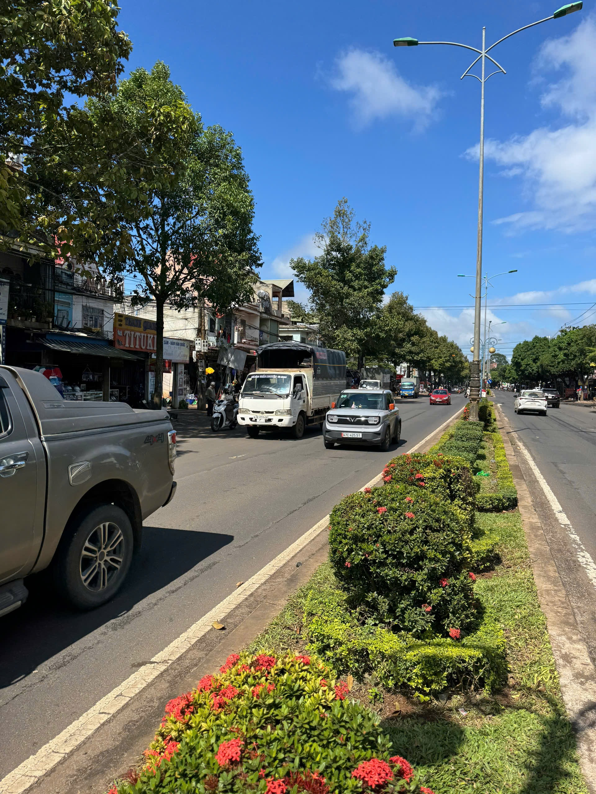 ÁN LÔ 6m GIÁ THẤP HƠN LÔ 5M NGAY CHỢ HOÀ THẮNG P. TÂN LẬP