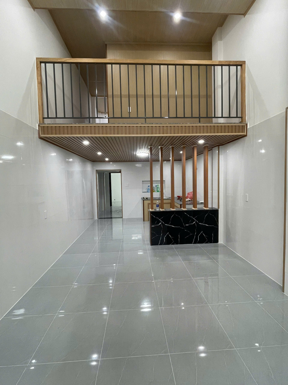 BÁN NHÀ SIÊU PHẨM NHÀ MẶT TIỀN ĐƯỜNG NHỰA DH409 HÒA TIẾN