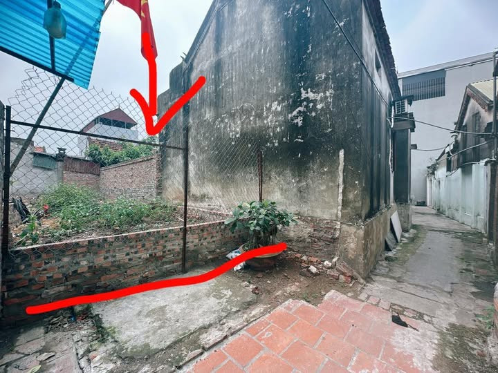 💥💥Thổ cư R.ẻ nhất Đức Thượng
Chỉ 48tr/m2 cách 40m ra Ô tô 7 chỗ thông