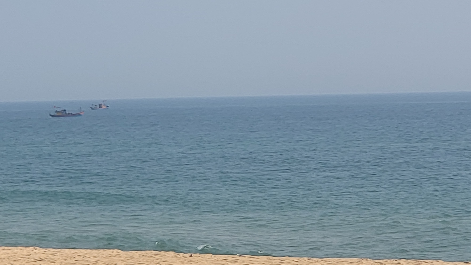 Cân bay nhanh lô đất 2mt biển Hoài Hải.Binh định.giá bao khu vực ..Lh 0362479051