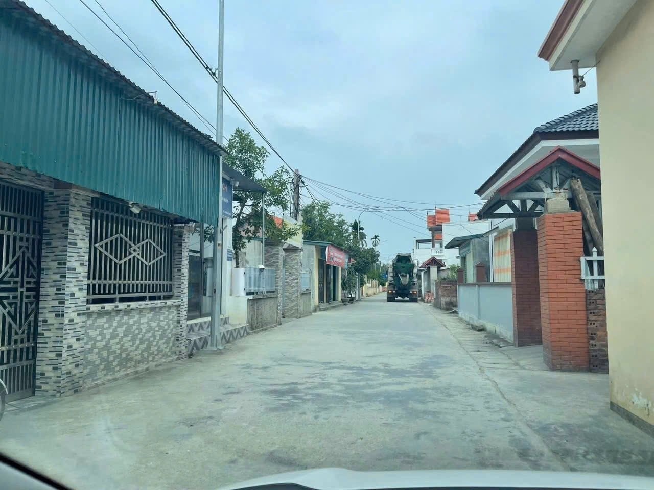 Bán đất 60.5m² ngang 4,5m giá 2.45 tỷ tại Xã Hoàng Động Huyện Thuỷ Nguyên