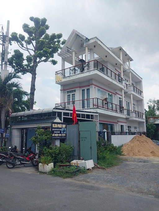 Bán nhà 4 Tầng Đường ôtô, giá 8.5 tỷ Xã Tân Xuân, Hóc Môn.