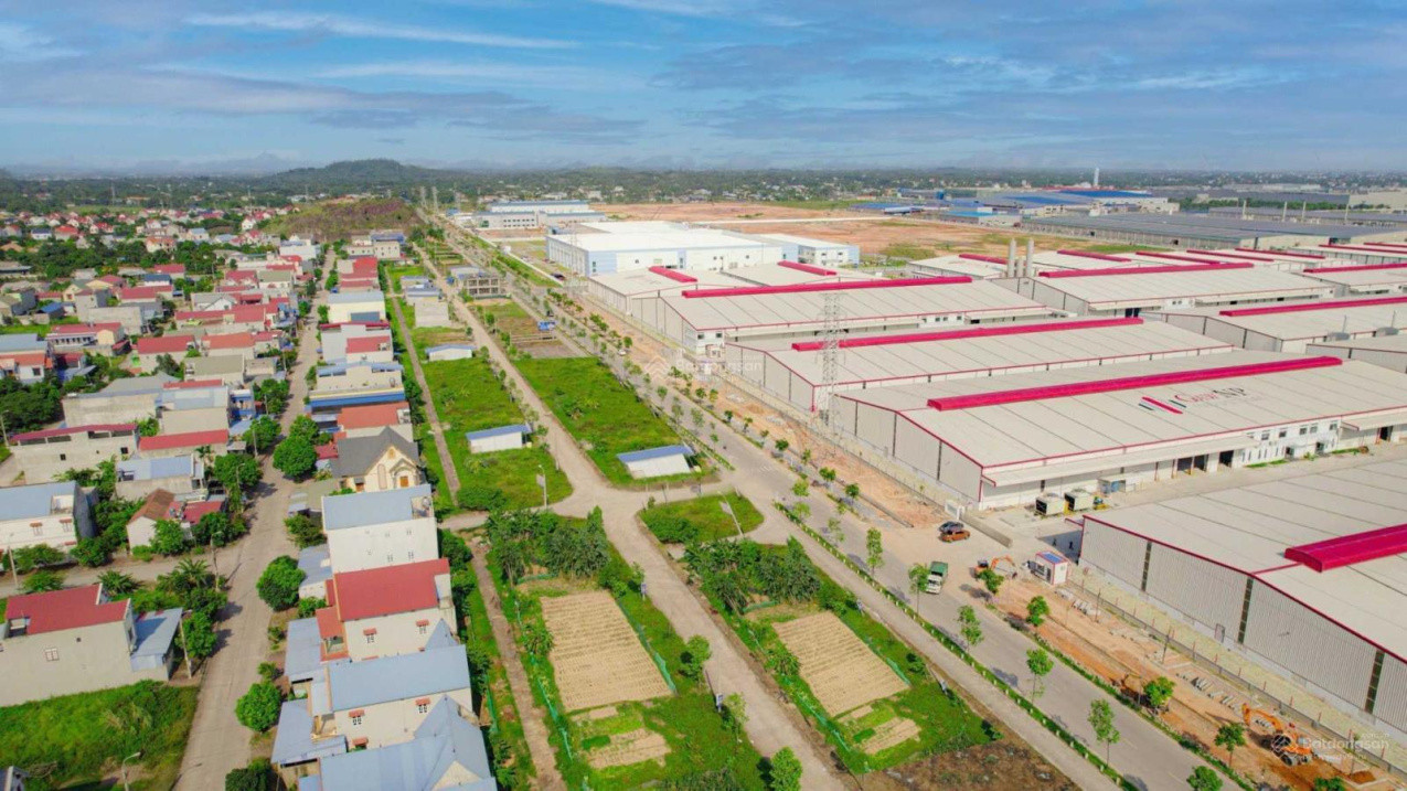 Lô đất 100m² cực đẹp, hai mặt thoáng, vị trí đắc địa tại khu đấu giá Hồng Tiến