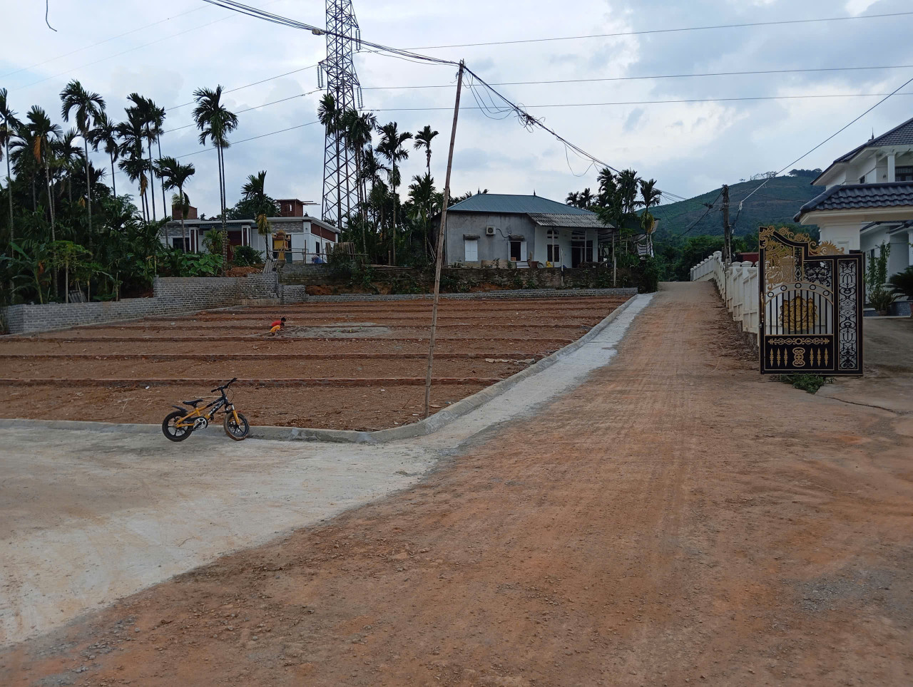 🎯 LÔ GÓC 2 MẶT TIỀN VIEW SÔNG – GIÁ CHỈ 700 TRIỆU/LÔ – HỢP THÀNH, TP. HÒA BÌNH!