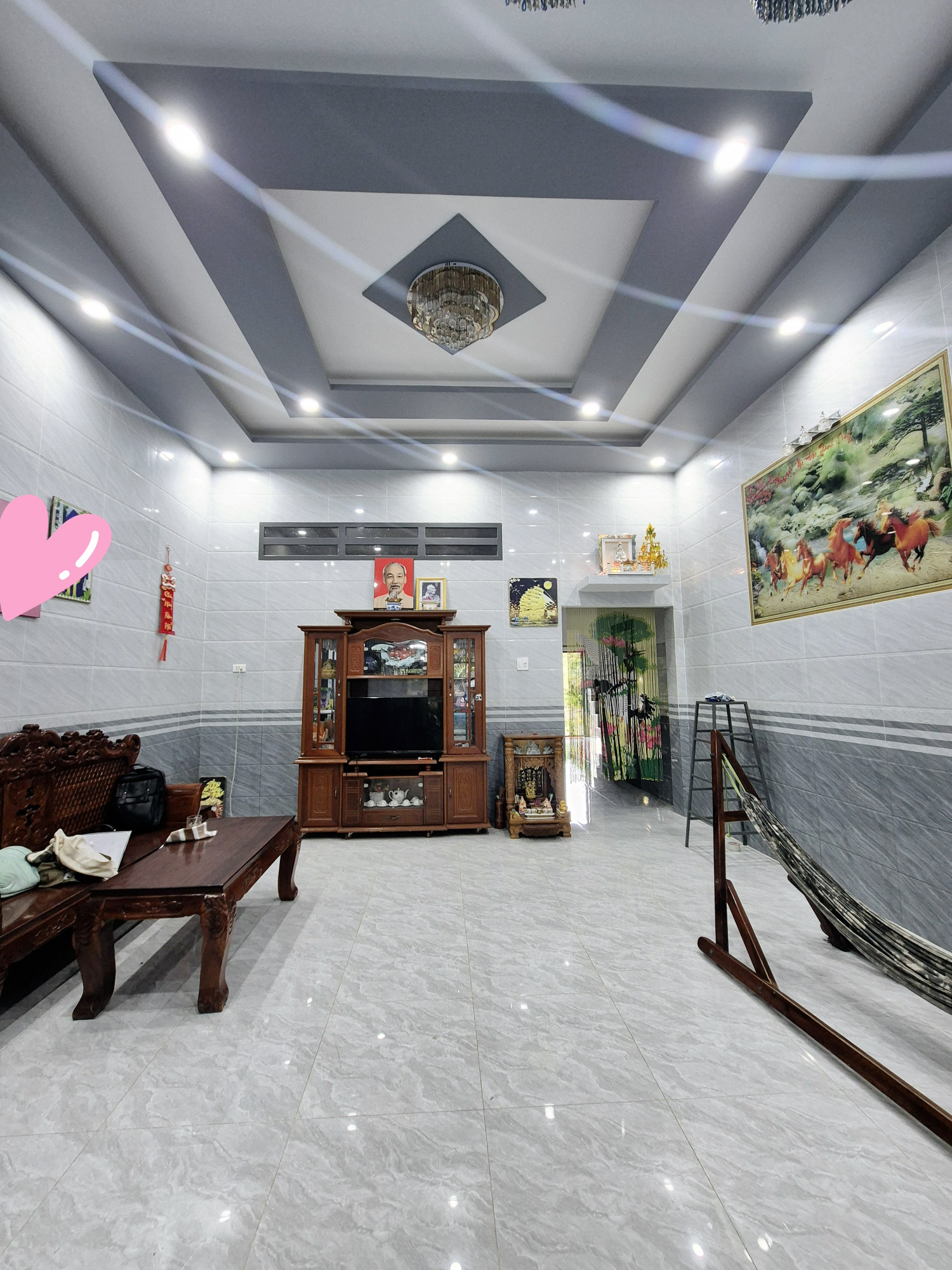 Bán Nhà Mặt tiền Hương Lộ 6 giá chỉ 2,2 tỷ. Mua ở liền, kinh doanh ngay.