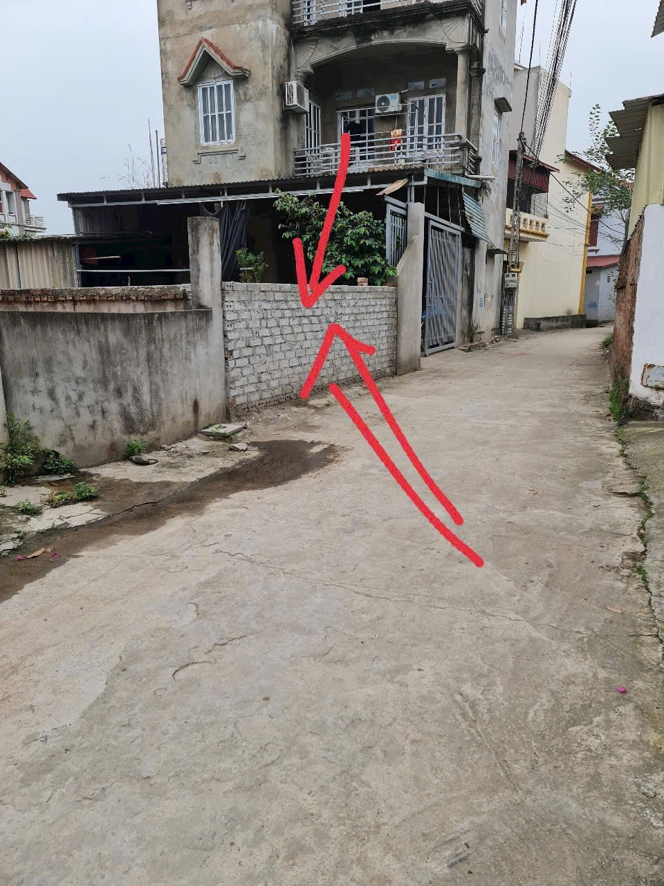 Cả xã Hương Gián NĐT tìm đâu ra lô 115m mà đường oto đi.
Gần đường 293
Gần trường học, công an, trạm yte
Giá 2xxx
Lh em Thanh 0326590859