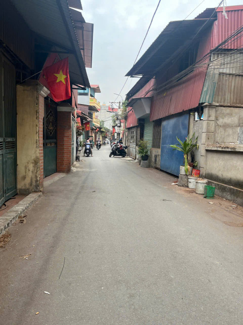 Bán đất tặng nhà 2 tầng 1 tum tại Khu phố Hương Mạc - hương mạc - từ sơn - BẮC NINH
