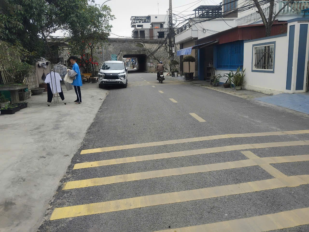 Bán đất tặng nhà có 5 phòng trọ thu dòng tiền hàng tháng tại kiền bái Thủy Nguyên dt 112m ngang 4,89 giá chỉ 2tỷ xx lh ngay 0382341632 em Liên