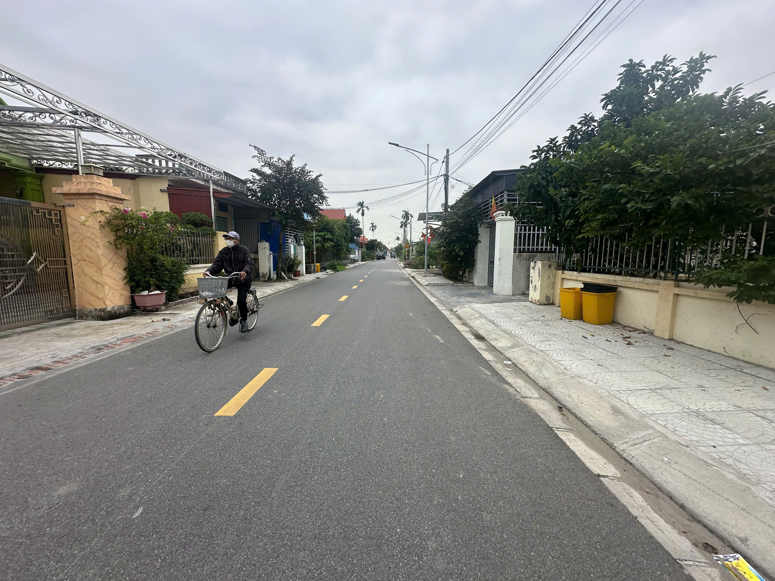 Bán đất mặt đường Lạng Côn, Đông Phương cũ 156m² ngang 5m giá 3.3 tỷ Xã Kiến Minh