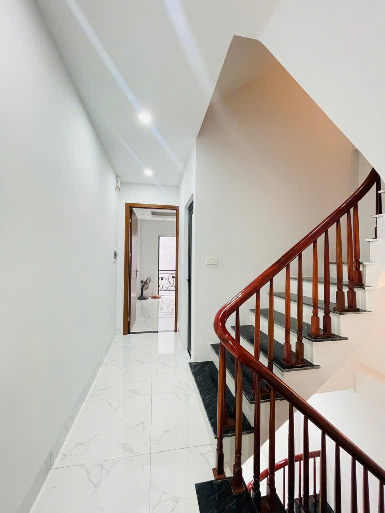 BÁN NHÀ 4 TẦNG-HINODE-KIM CHUNG-NGÕ NÔNG-BA GÁC ĐỖ CỬA-15M RA ĐƯỜNG Ô TÔ-38M-4.4 TỶ