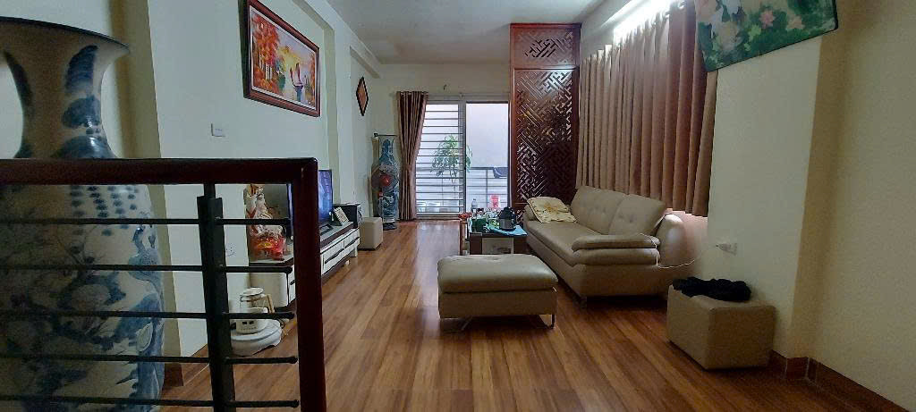 BÁN NHÀ LAI XÁ-ĐH CÔNG NGHIỆP-LÔ GÓC-5 TẦNG-DÂN XÂY-KHÔNG LỖI PHONG THUỶ-38M-5.4 TỶ