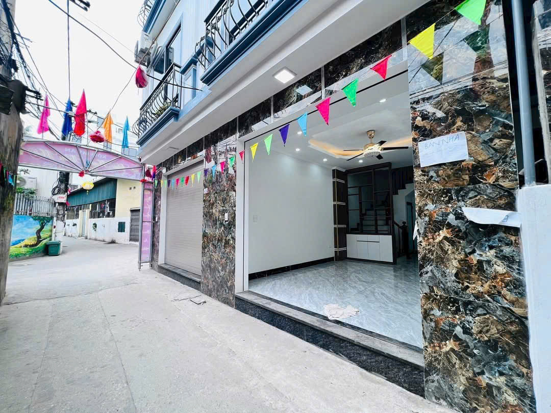 Bán nhà Kim Chung, Hoài Đức 33M 5 Tầng, 3 ngủ, 2 mặt thoáng, ô tô đỗ cửa giá 5.2 tỷ