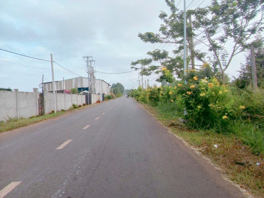 Bán đất Mt nhựa. Đường Kim long _ quãng Thành