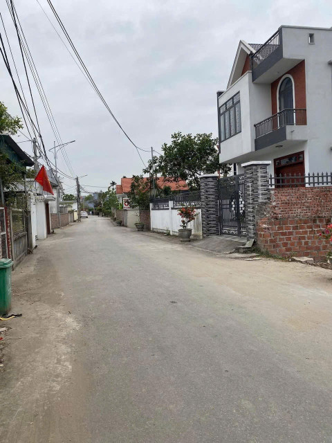 Bán 64m mặt đường trải nhựa Thôn Đền Lâm Động .l/h:076.231.9990 e Thuý