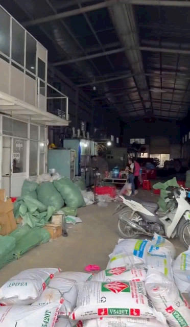 Cho thuê kho xưởng 900m2 (12x75m), mặt tiền Thích Thiện Hoà, Bình Chánh, bình điện 250KVA