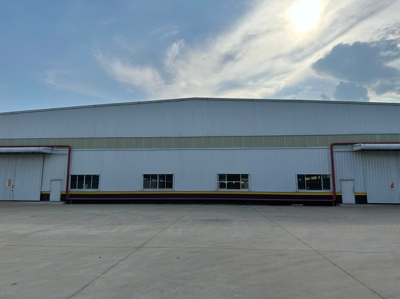 Chuyển nhượng nhà máy 1,5Ha-đã đóng thuế hạ tầng 1 lần trong kcn Long Thành. Giá 102 tỷ